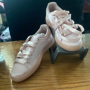 Puma rose gold Clyde Satin Jr new in box